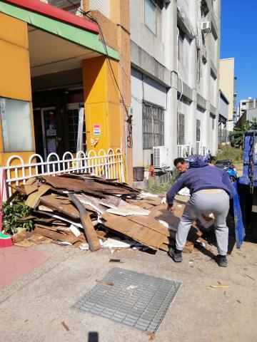 騰林室內裝潢 - 360平台受雇實例
1.木地板拆除&清運工程