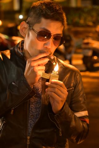 道格 - 平面廣告拍攝
PS 我不會抽菸