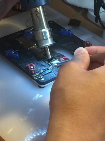 老爹手機維修中心 - 主板專業維修