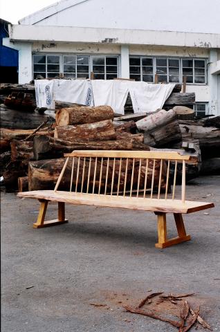 墨田木藝室內裝修有限公司 - 以傳統榫接的工藝
位客人訂製專屬的家具