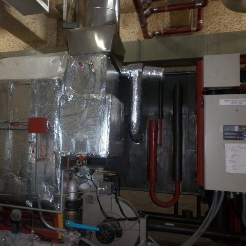 華泱有限公司 - 空調吸收式瓦斯直燃冰水主機大修運轉｡