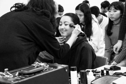 Fly - 《我裁了一塊布》亞東技術學院織品服裝設計 第三屆畢業動態展 
後台紀錄