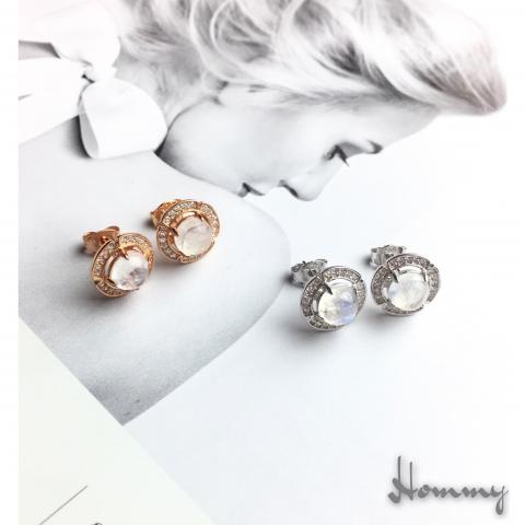 Pure攝影工作室 - 此圖為店家IG宣傳照，故比例為1:1(圖片可能因上傳壓縮關係解析度下降)