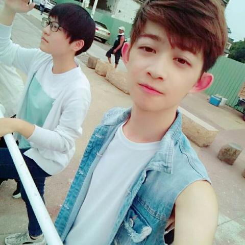 提供編劇服務的專家英語學習、升學考試