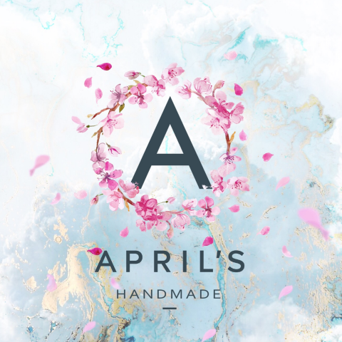 提供輕黏土公仔服務的專家April