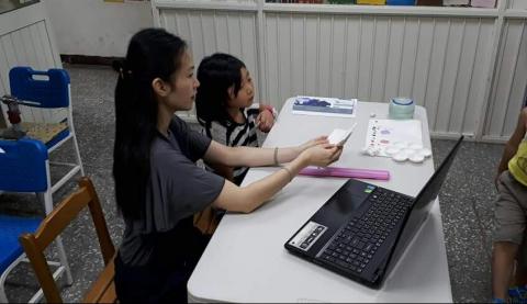 賴英倫 (珮瑩 Aining Art Studio) - 教學經驗