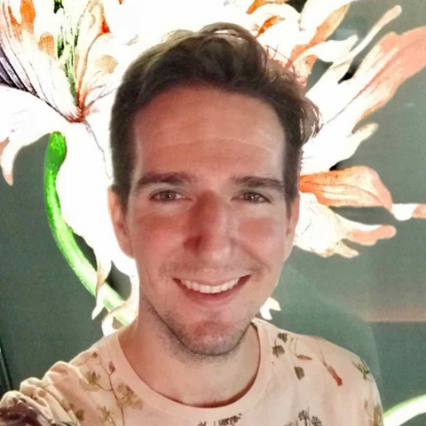 提供翻译i服務的專家Max's English Tutoring