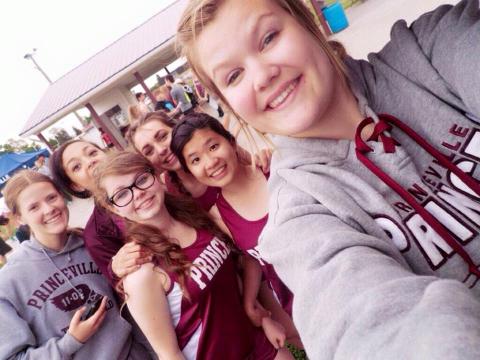 林怡恩 - 在美過交換時參加田徑隊