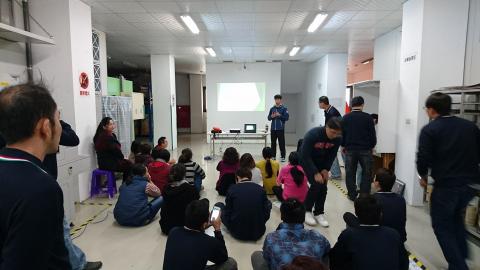 自由教練居米 - 企業講座課程