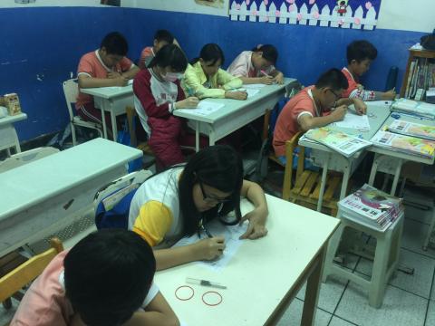 陳英磊 - 國小升私中會考國中課程，有些主題沒上課必定解不出來。理解到熟練需要時間，因為這不是智力測驗。