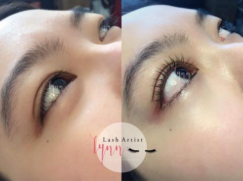 Lynn's eyelashes琳恩美學 - 運用自體本身的真睫毛來矯正毛流使其根根分明，使睫毛呈現豐盈立體感。過程溫和不刺激不傷睫毛，護理後可天天使用角蛋白滋養精華強韌睫毛，提供嫁接睫毛以外的新選擇。

效果可以持續6到8週，不必擔心睫毛斷裂，自然捲翹讓眼睛看起來更有神，沒有嫁接睫毛般的過渡期，3天後可正常刷睫毛膏！

Lynn's 美睫藝術 到府服務是採預約制，建議3-6天前預約

預約請透過Line@：@emo7007k（包含@）