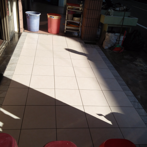 棋俊專業地磚鋪設修改 - 