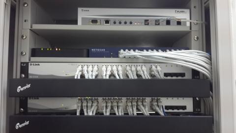 PRO工具人 - 工程案例(三)-機房網路跳線整線 PRO工具人 - 工程案例(三)-機房網路跳線整線