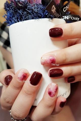 TIN nail美甲工作室 - 
