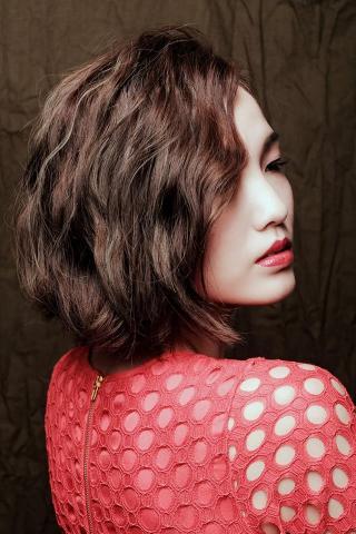 N&agrave;na Make-&uuml;p & Haǐr Design - 