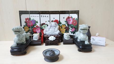 昆展有限公司 - 