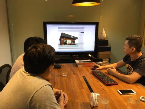 精準度整合行銷有限公司 - 與客戶討論商業空間設計一案！