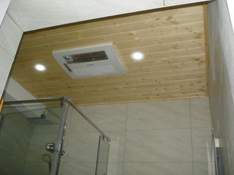 裝潢寶哥統包工程 - 浴室-松木天花板調濕度