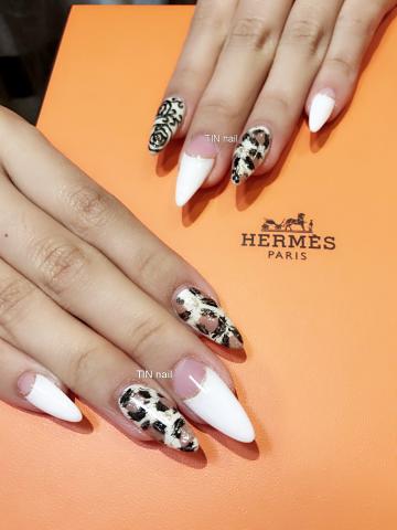 TIN nail美甲工作室 - 