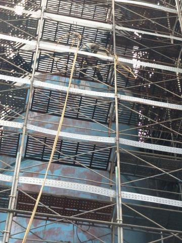 達壯工程有限公司 - 高福化學成品槽水刀除銹工程