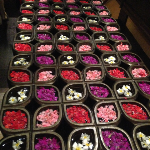 提供制服服務的專家Erica