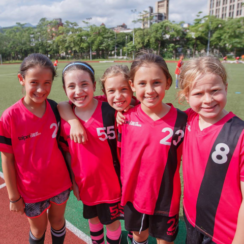 98攝影工作室 - <活動攝影/錄影>
各式比賽、畢業典禮、產品發表等