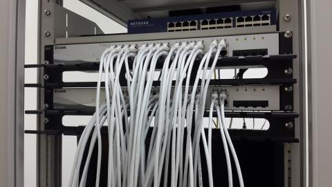 PRO工具人 - 工程案例(三)-機房網路跳線整線 PRO工具人 - 工程案例(三)-機房網路跳線整線