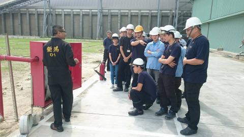 鉅鴻消防科技有限公司 - 專業教育訓練