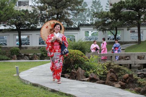 Johnson(強生)多媒體工作室 - 逸仙公園浴衣走秀 Johnson(強生)多媒體工作室 - 逸仙公園浴衣走秀