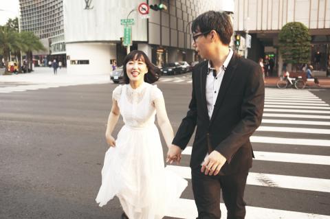 野獸派攝影工作室 - 底片婚紗攝影。
沒有華麗的排場，只有你們曾經發生的故事。