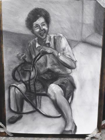 楊雅晴 - 作品名稱：憶童年
媒材：炭筆