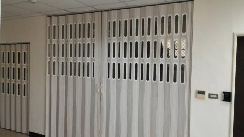 佳美窗簾壁紙拉門專門店 - 