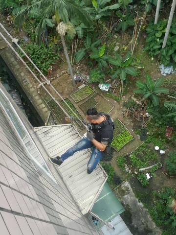 葉欣宇 - 專業外牆繩索技術解決吊車無法到達的地方