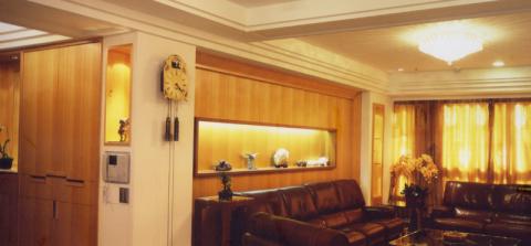 台名木業技術士師群 - 全客製化客廳牆壁裝潢展示櫃