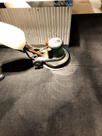 天喜環境工程企業社 - 百貨專櫃地毯清洗