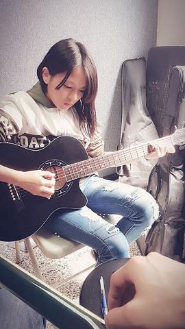 Evan吉他/烏克麗麗/電吉他 教學工作室 - Evan吉他教學工作室 -學員記錄