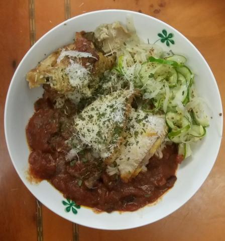 雨咚奇異科技有限公司  - 即興料理:香煎黃金鯧魚塊,醬汁是魚
                      骨熬煮義大利罐頭番茄