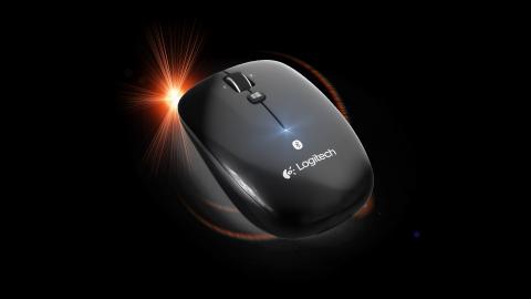 張學仁 - 為凸顯產品質感及特殊性詮釋商品特色，增加商品特殊效果也是不可或缺的一環，尤其時3C產品及特殊高單價商品，都非常建議顧客利用效果來襯托商品的價值，讓商品更利於吸引消費者。
（照片拍攝完成後利用去背+精緻修圖+特效合成，來完成此作品）