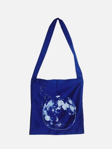 柯萱 - 印於軟性緞面布上的效果