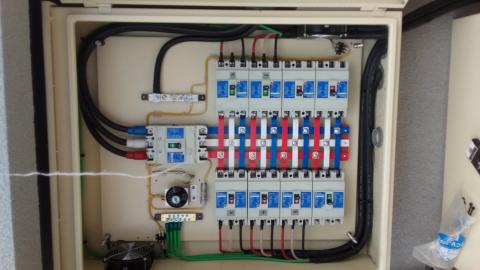 统理水电 - 三相380v流迴路结线。