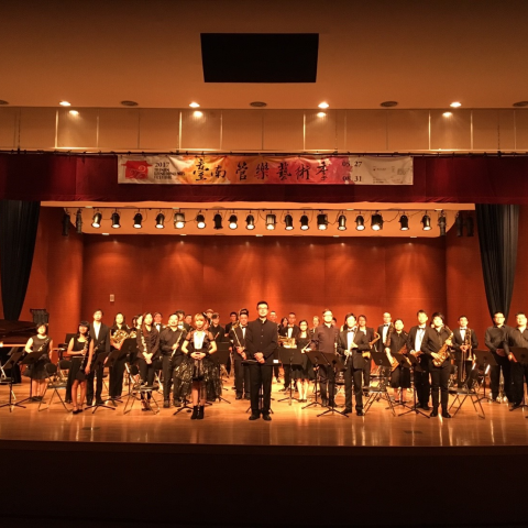 長笛首席郭老師 - 2017台南新化演藝廳隨基隆交響管樂團演出