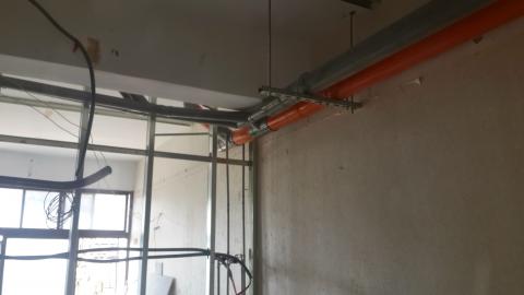 水電工程 - 住宅改套房
排水吊管施工