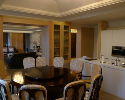 家茂裝潢 - 承攬大直裝潢的豪宅，總價將近5000萬的裝潢費用。