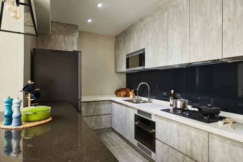 莫瑞斯室內設計 - 老屋翻新，輕工業住宅