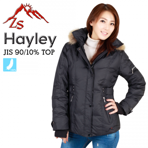 宏諺國際有限公司 - ZS精品羽絨衣系列，從模特兒拍攝與後製，文案撰寫與活動提案，目前於各大網購平台熱銷中。