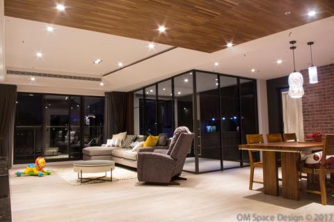 OMDESIGN - 台中上安居室內設計
客餐廳+開放式書房(拉門關閉）
簡潔現代風格