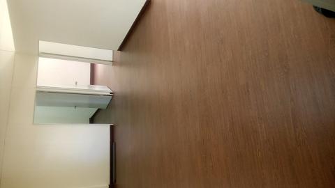 嶺頭裝潢（張家睿） - 長條塑膠地板