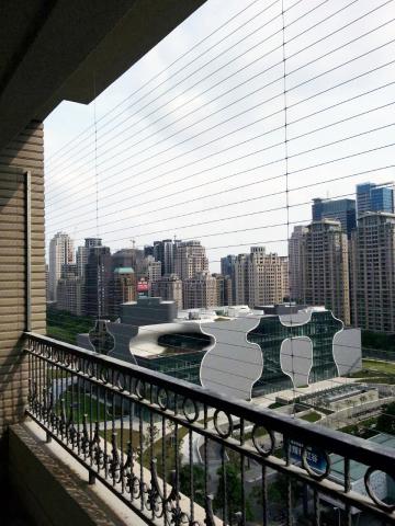 家舒適隱形鐵窗x防墜網 - 陽台橫向隱形鐵窗