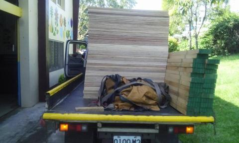 葉雲凱 - 承接建材外包配送工地作業