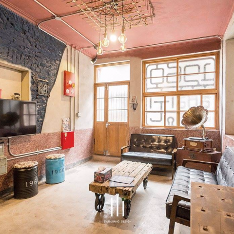 山巷室內裝修工程 - 【台南民宿/樂宅1960】 
空間性質 / 老屋改造 
坪數 / 98坪 
主要建材 / 磚造 . 檜木 . 水泥 . 抿石子 
完工時間 / 2017.2